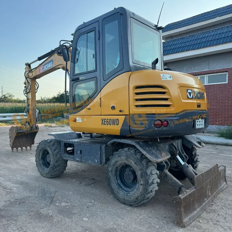 High cost performance Second hand 90% new Original Mini XCMG XE60WD 6t Wheel Excavator Engineering machinery digger Supplier