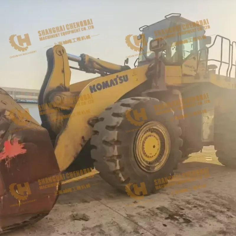 Large Komatsu WA600-6 18t Wheel Loader