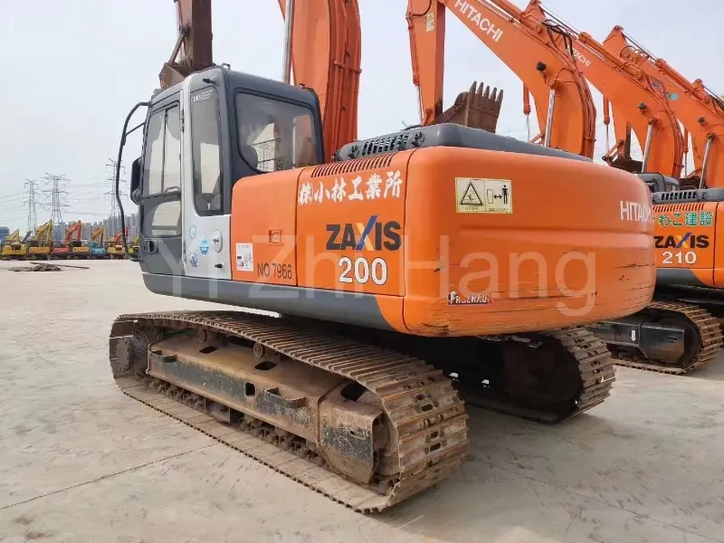 Hitachi 200 Used Excavator