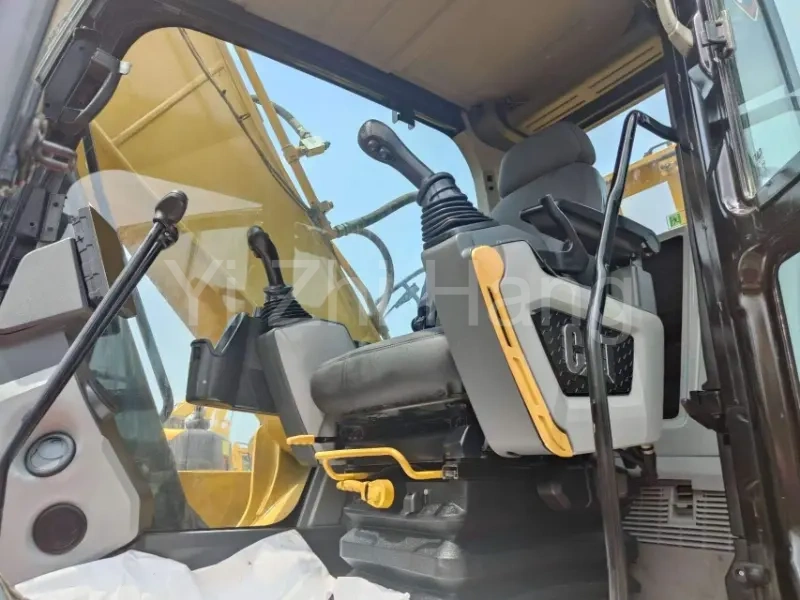 Cat 320GC ماكينات حفارة مستعملة بلطف