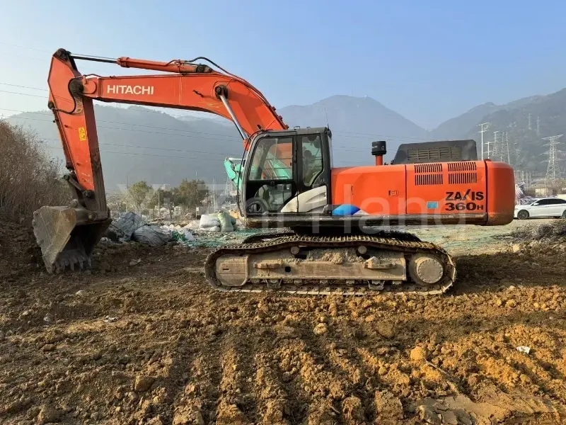 Excavatrice utilisée par Hitachi ZX360 de 36 tonnes à vendre Usine d'excavatrice utilisée par pelle sur chenilles Hitachi ZX360