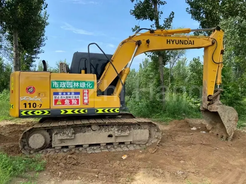 Hyundai 110 Used excavators