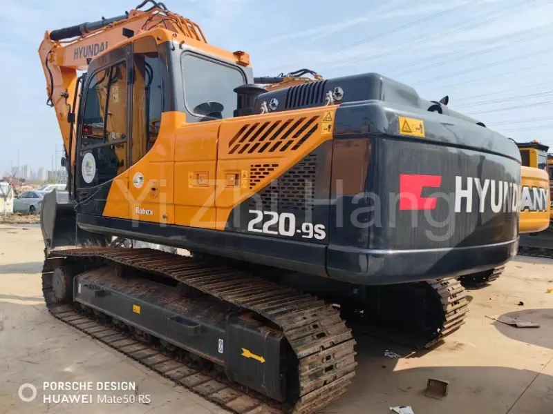 Hyundai 220 Used excavators for sale