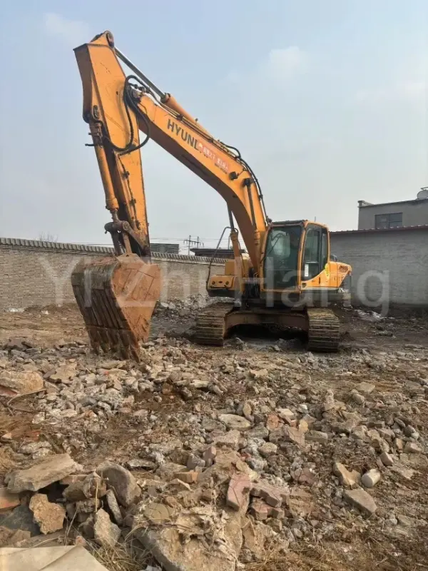 Hyundai 225 Used excavators