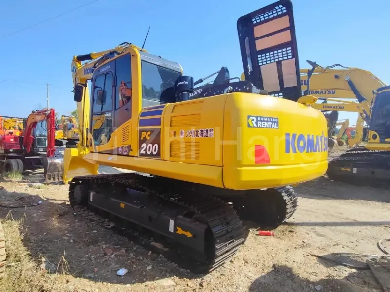 Продажа экскаваторов KOMATSU 200-8 б/у.