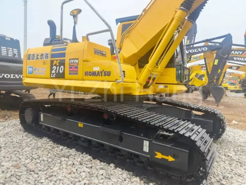 KOMATSU 210-8 В наличии дешевые экскаваторы