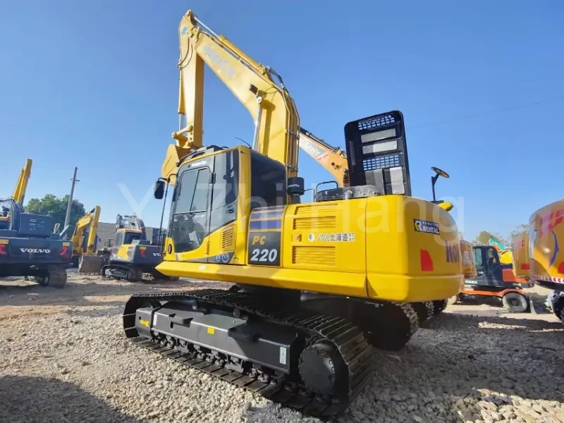 KOMATSU 220-8 Used excavators for sale