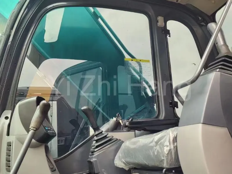 حفارة ثقيلة مستعملة Kobelco SK200 حفارة مستعملة 2021 35 طن - 2