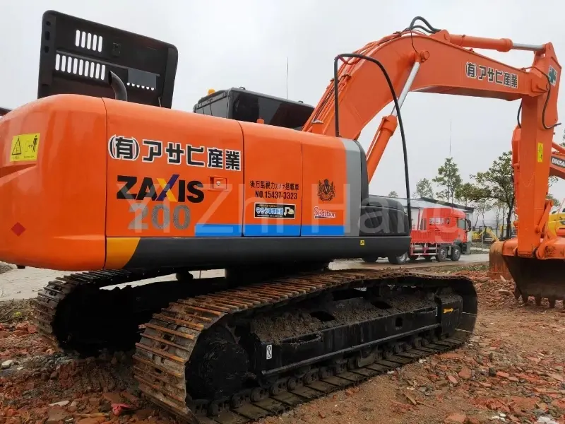 Hitachi 200 Used Excavator