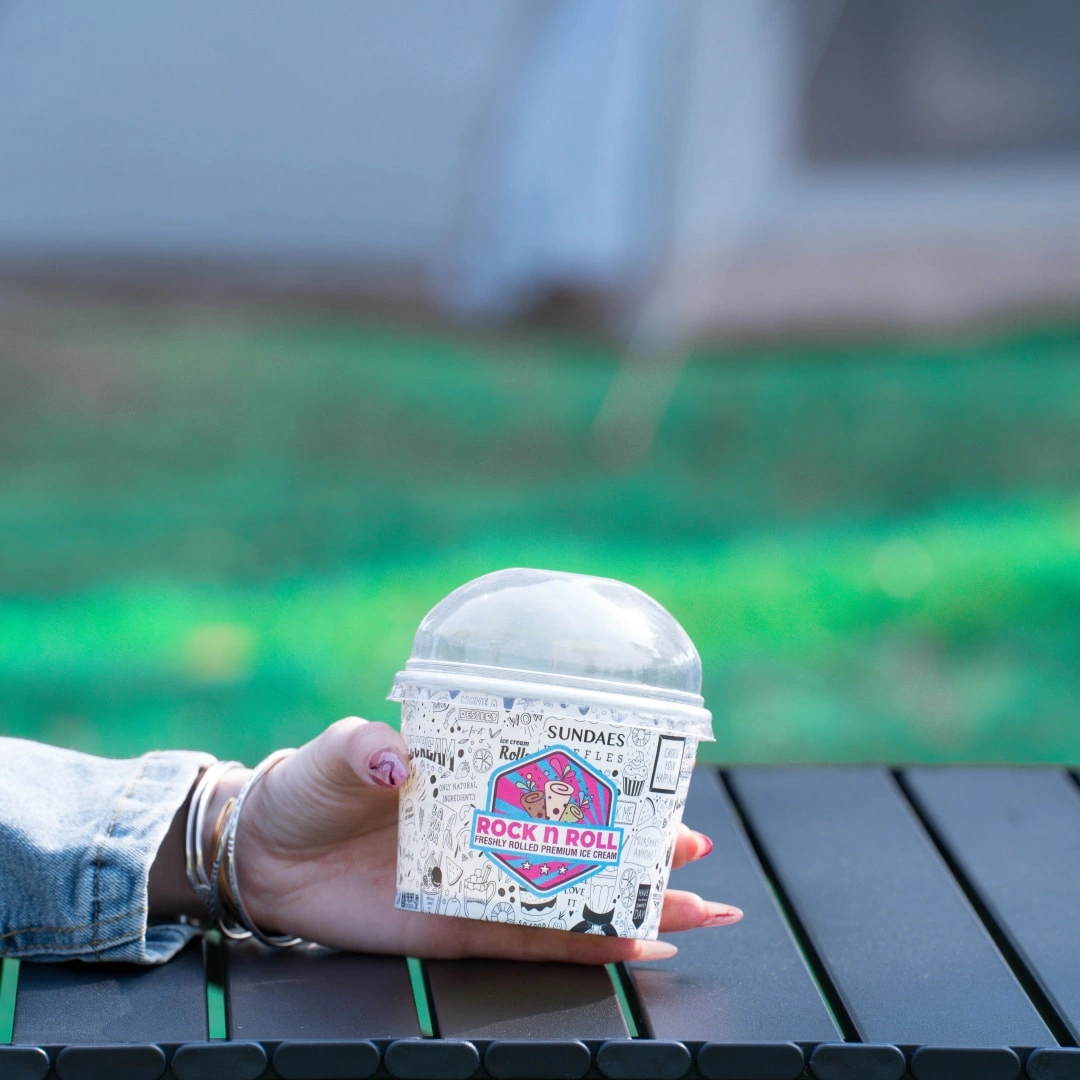 taza de helado de dibujos animados