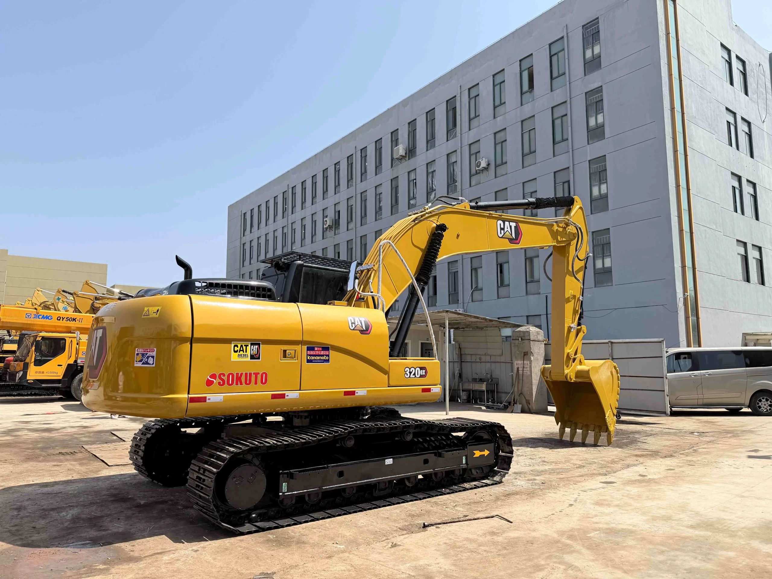 Escavadeira Caterpillar 320GX usada