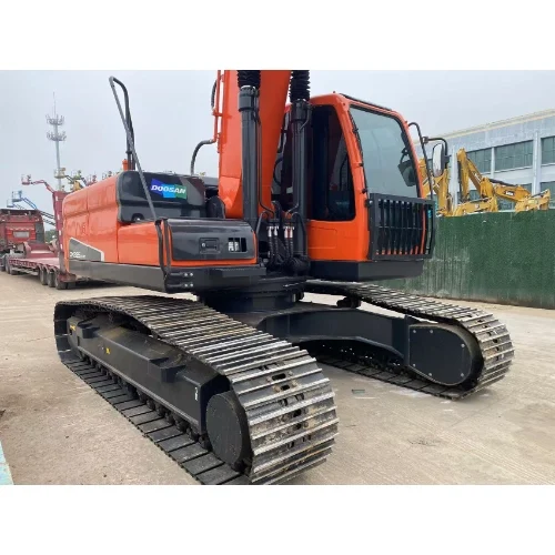 Escavadeira Doosan225 usada