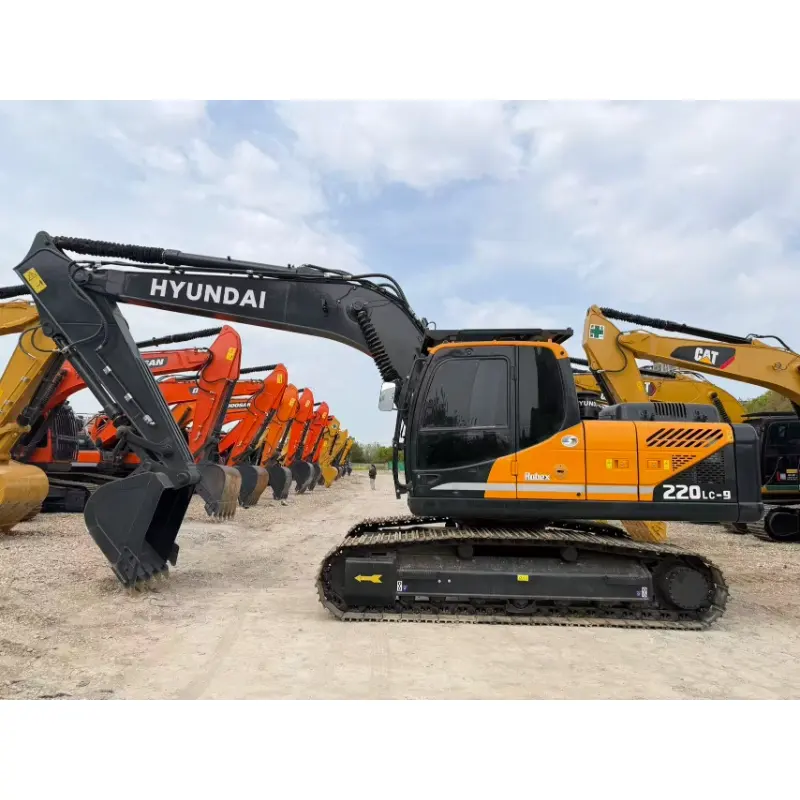 Used Hyundai R220LC-9 Hydraulic Excavator, Low Working Hours, Ready for Export