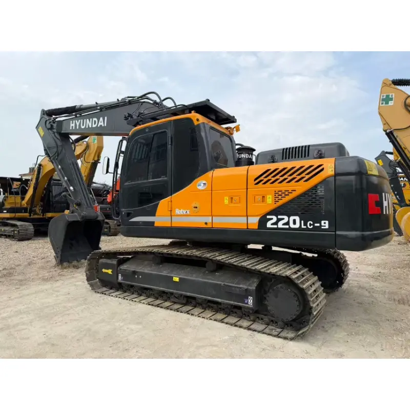Used Hyundai R220LC-9 Hydraulic Excavator, Low Working Hours, Ready for Export