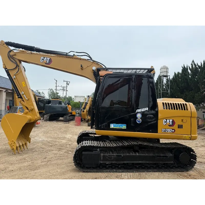 حفارة كاتربيلر 312D2 مستعملة للبيع، موثوقة ومتينة وجاهزة للعمل