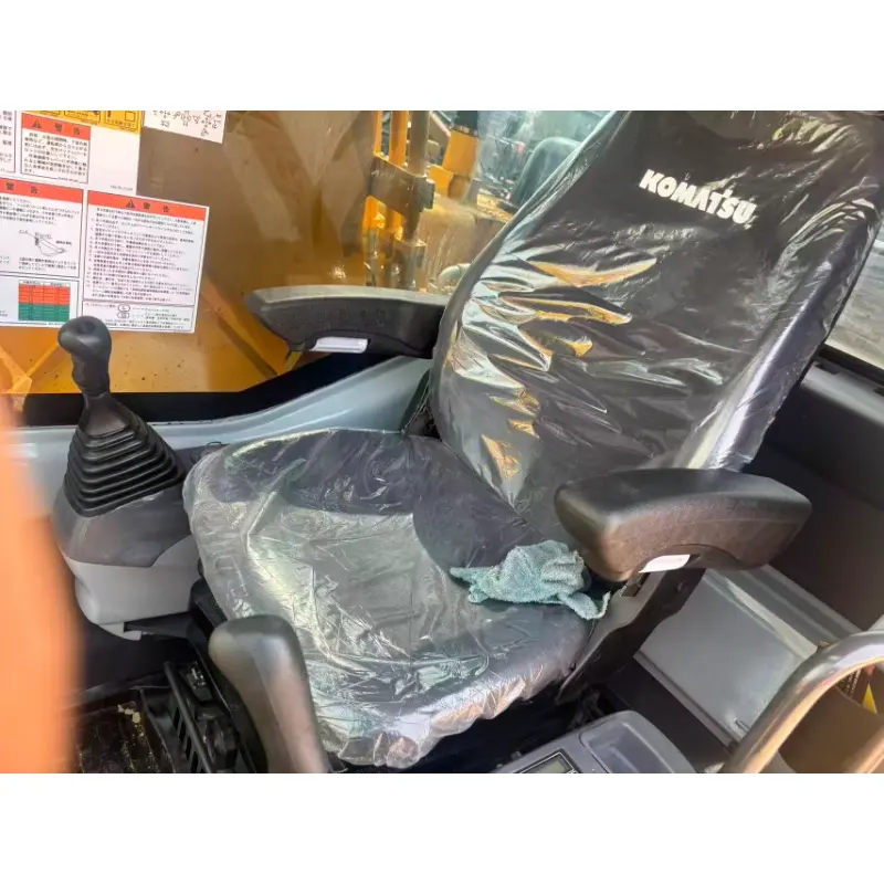 Оригинальный подержанный экскаватор Komatsu PC300 и мощный двигатель.