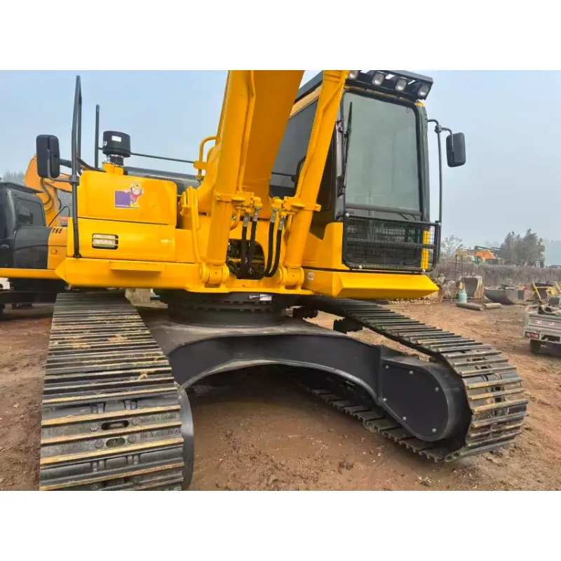 Оригинальный подержанный экскаватор Komatsu PC300 и мощный двигатель.