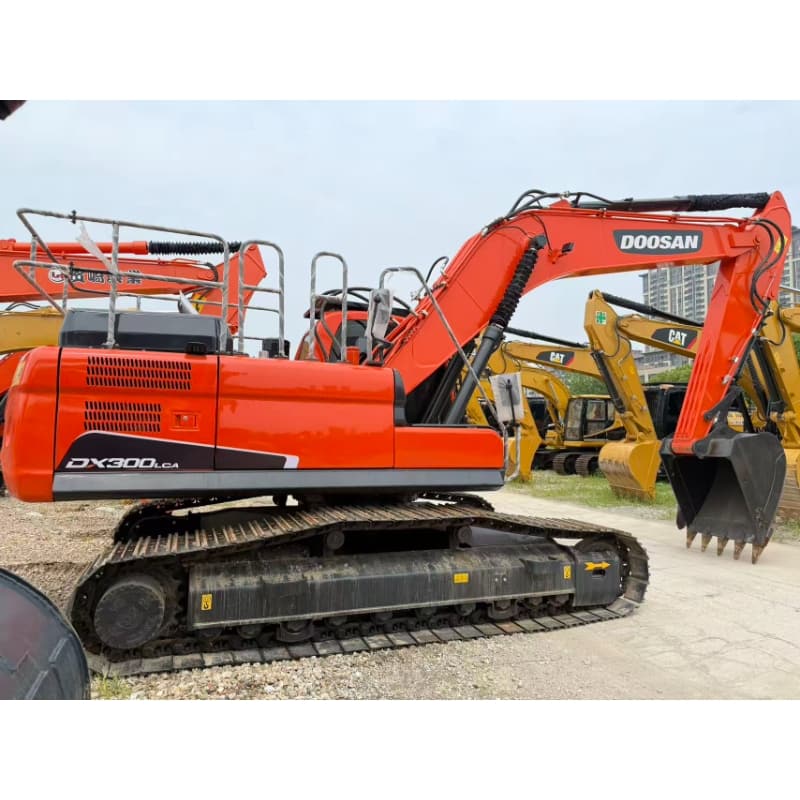 Used Doosan 300LCA Excavator, 90% New Original Machine
