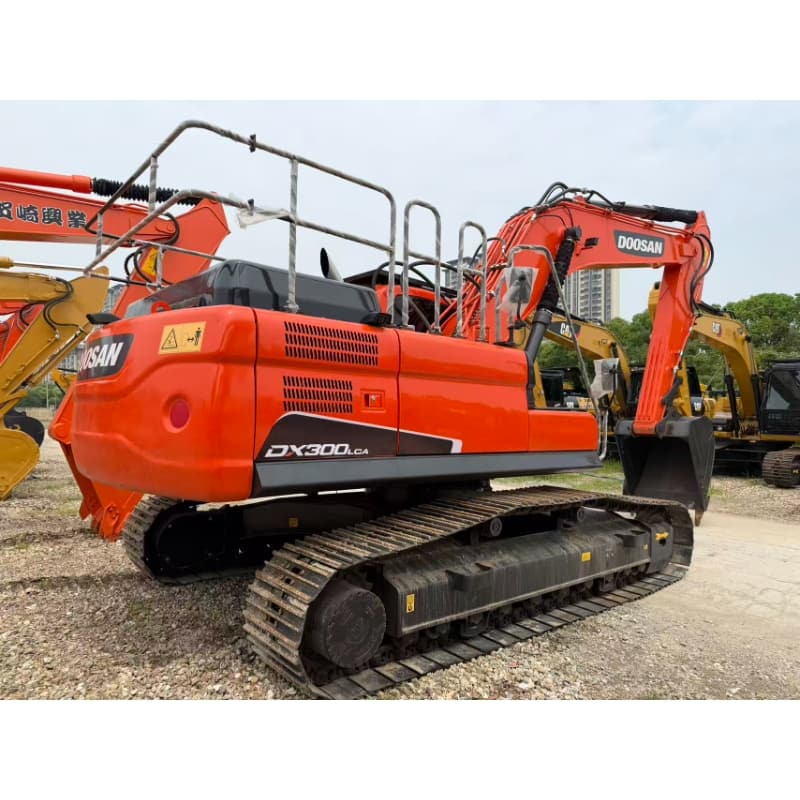 Used Doosan 300LCA Excavator, 90% New Original Machine