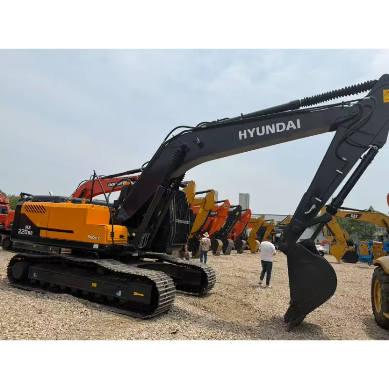 Hyundai HX220HD Used Excavator – 90% New, Ready to Work