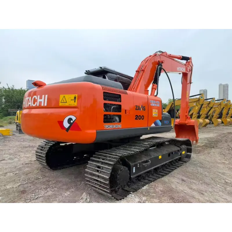 Excavadora Hitachi ZX200 usada, 90%, en estado original nuevo.