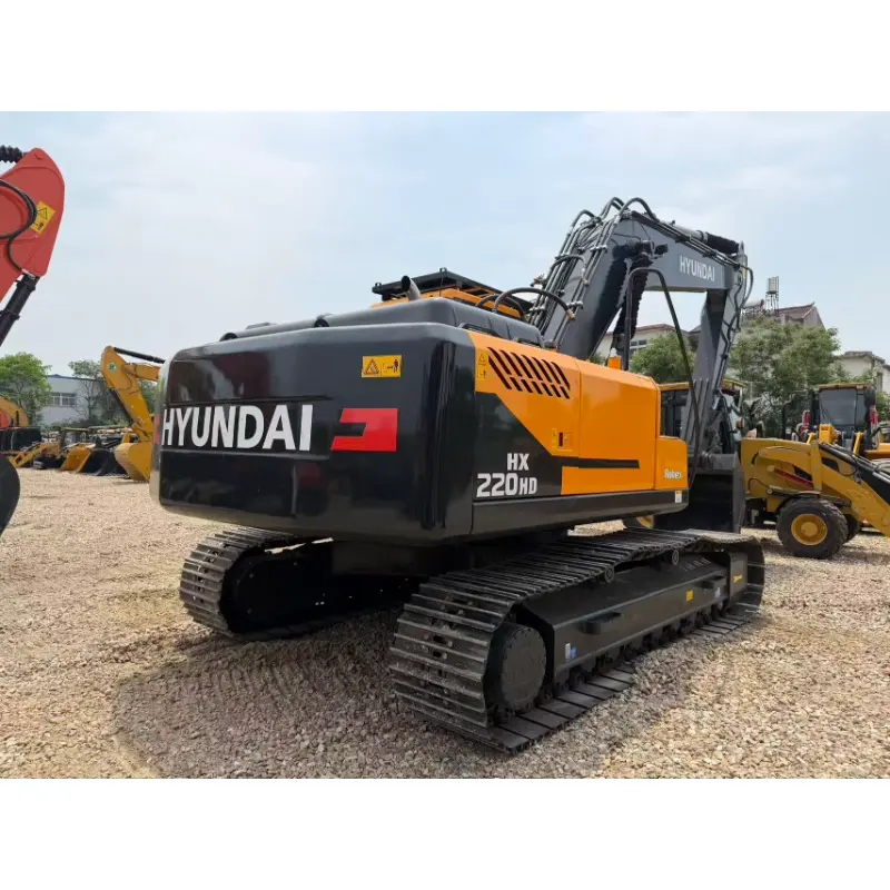 Hyundai HX220HD Used Excavator – 90% New, Ready to Work