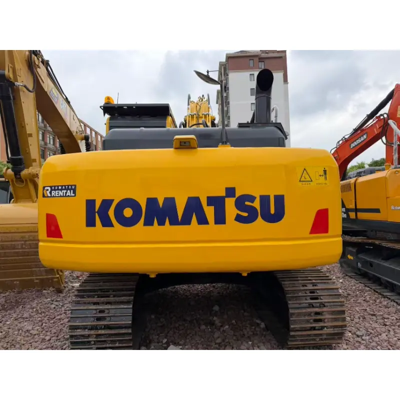 Excavadora de orugas Komatsu PC200 usada de alta calidad (modelo 90%)