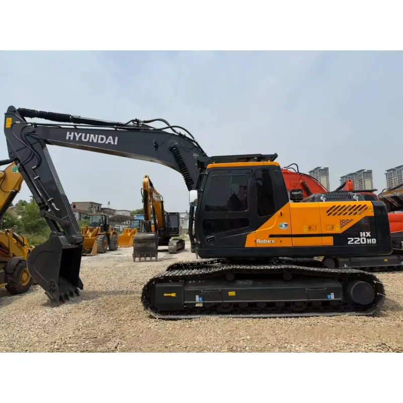 Hyundai HX220HD Used Excavator – 90% New, Ready to Work