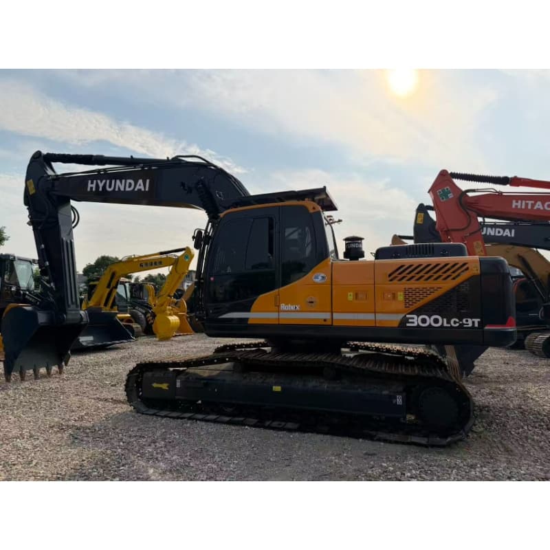 High Quality Used Hyundai 300LC-9T Excavator 90% Original Paint, Low Working Hours Ready To Ship