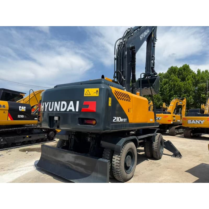 A newly arrived Hyundai 210W-9T in excellent condition with low operating hours for sale