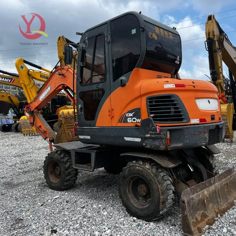 Hot Sale DOOSAN DX60W Wheel Excavator Second Hand Sand Digging Equipment