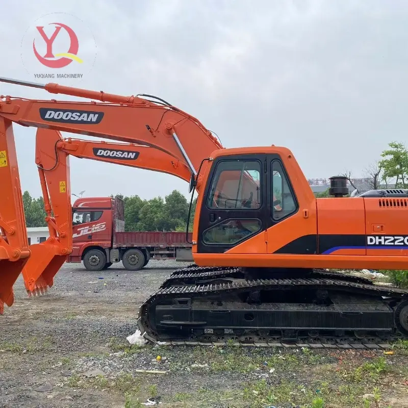 Low Price Second Hand DOOSAN DH220LC-7 Hydraulic Excavator Good Condition