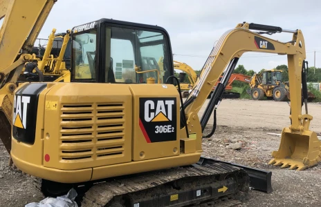 Don’t Miss Out! How Used Hitachi Excavators Can Help Large Construction Projects！