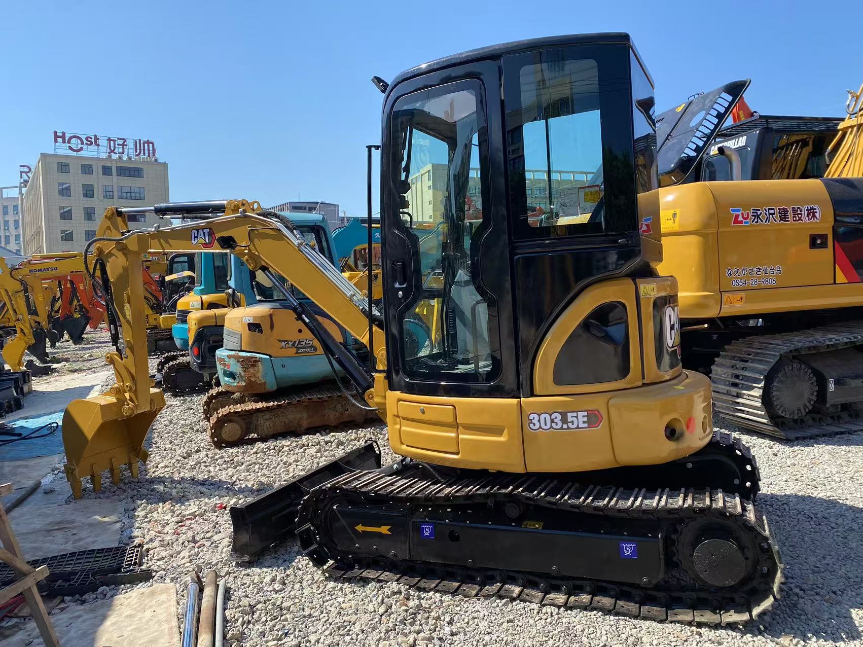 Top Benefits of Buying a Used CAT 303.5 Excavator for Contractors