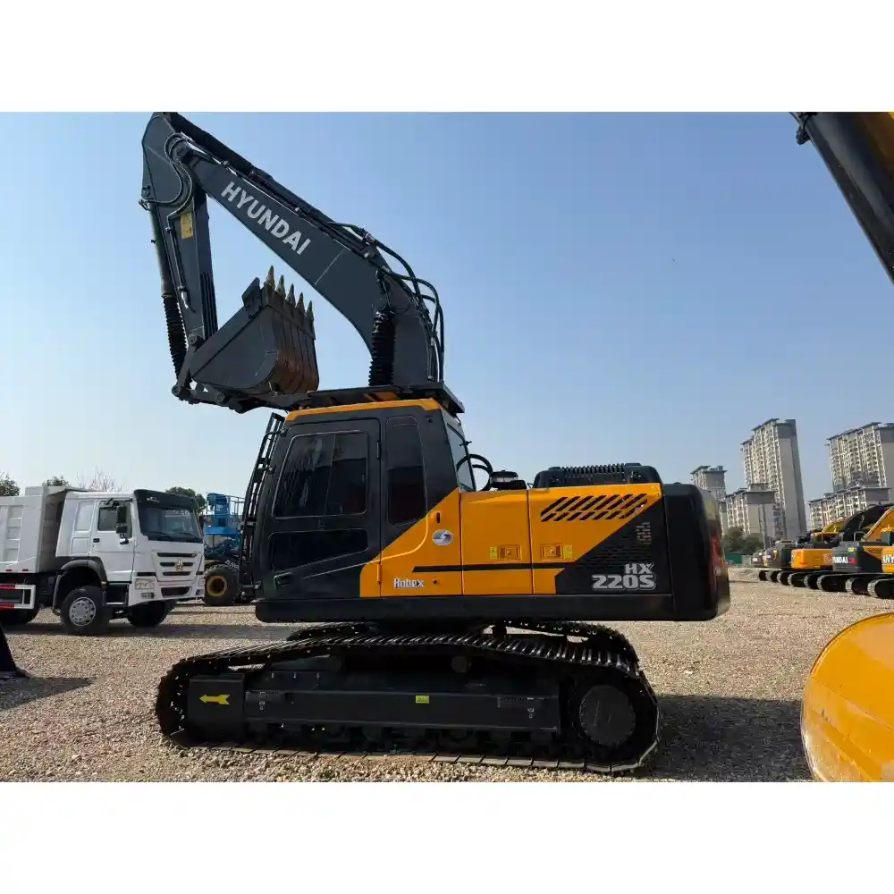 Good Condition Used Excavator Hyundai HX220S Second-hand 22 Tons Excavator in Stock
