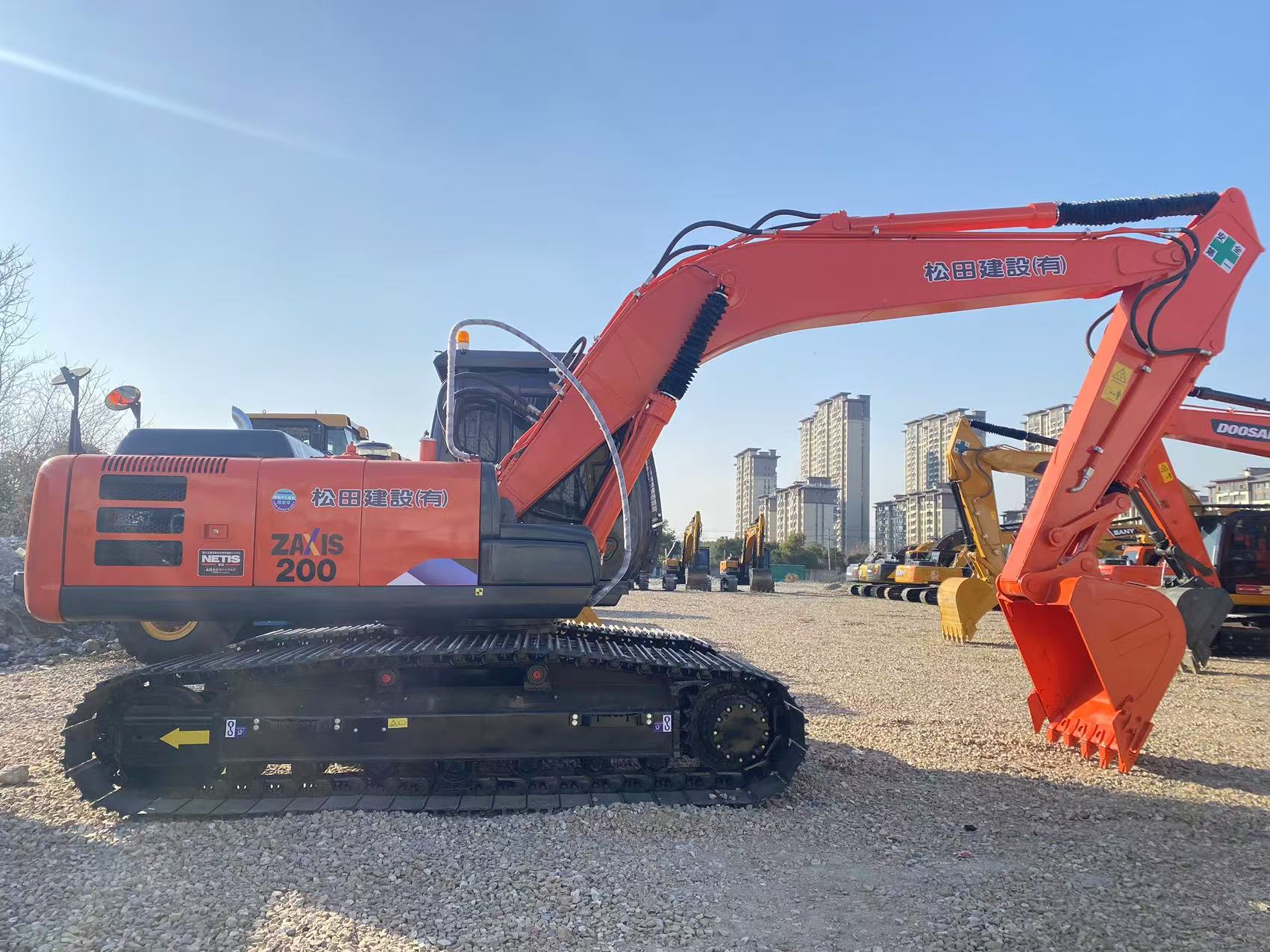Good Condition Used Excavator Hitachi ZX200Hydraulic 20 ton for Low Price Excavator Supplier