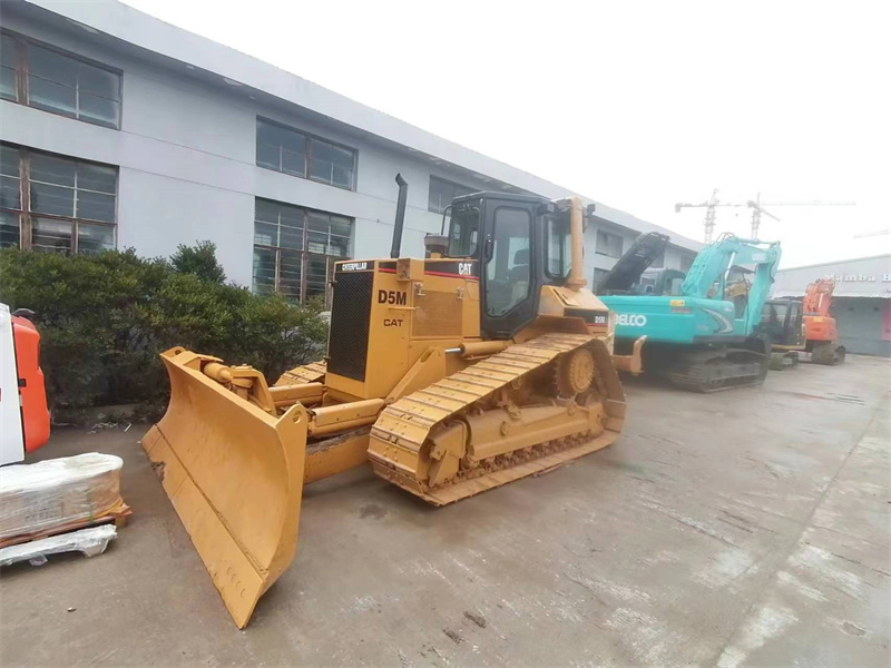 ORIGINAL JAPAN SECOND HAND CAT D5M BULLDOZER FACTORY SALE