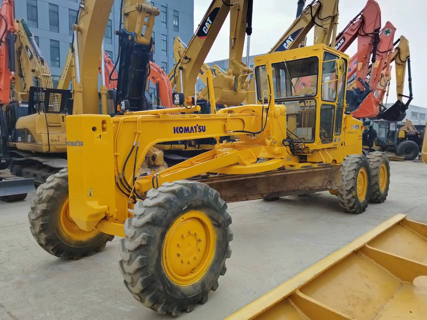 ORIGINAL JAPAN USED KOMATSU GD511 MOTOR GRADER FACTORY SALE