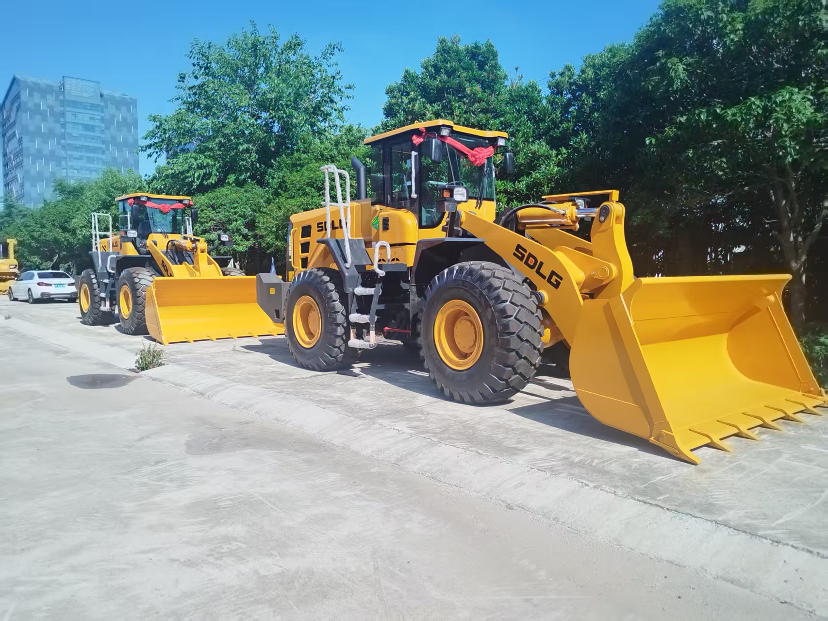 NEW STOCK MACHINE SDLG 956F LOADER SUPPLIER
