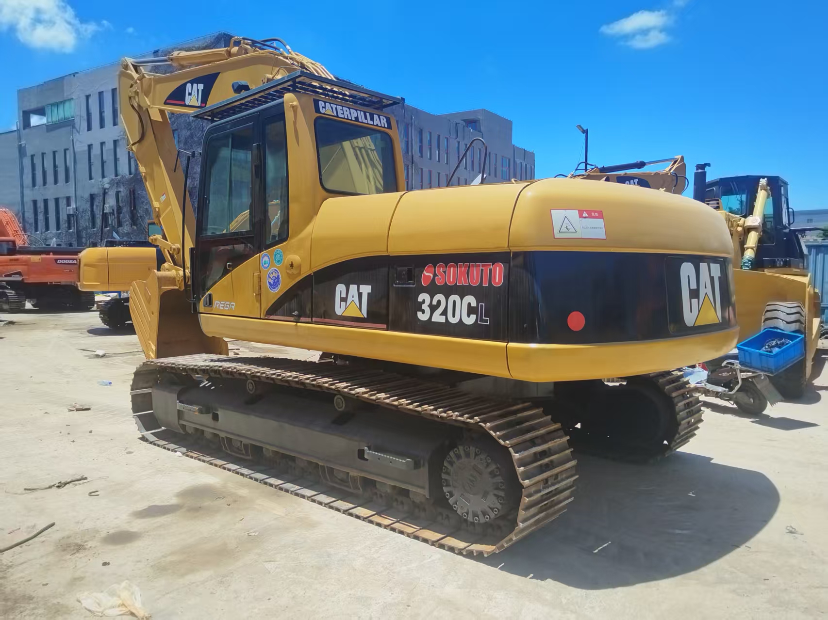 USED CATERPILLAR 320CL CRAWLER EXCAVATOR FOR SALE