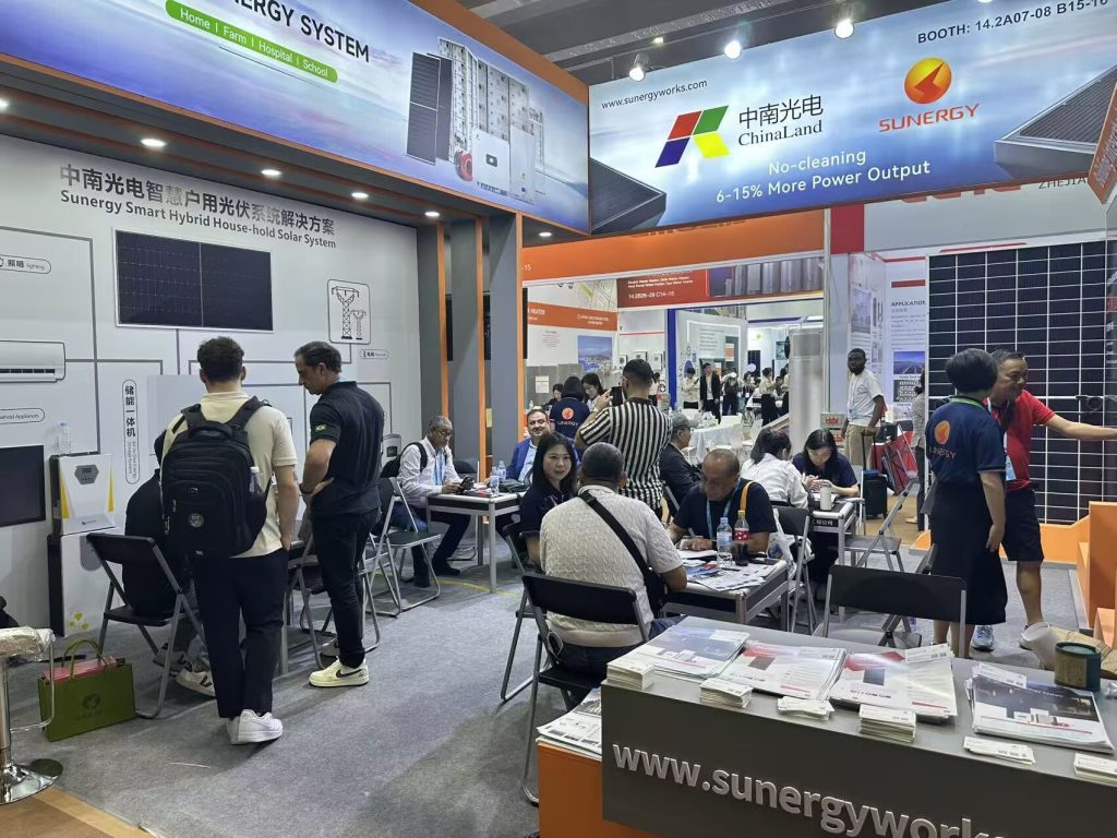 Sunergy Shines at the 139th Canton Fair, Pioneering New Trends in Green Energy with Advanced Energy Storage Systems