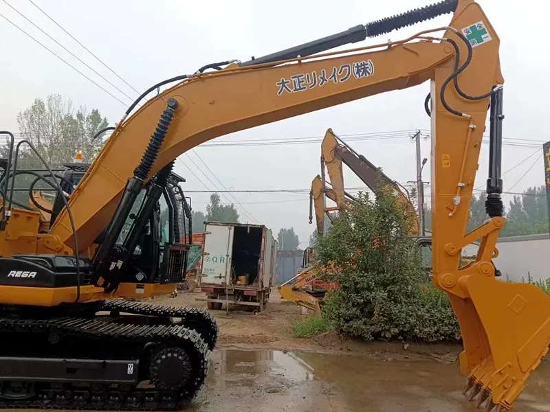 Caterpillar 323DL crawler excavator