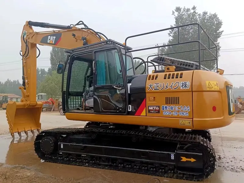 Caterpillar 323DL crawler excavator