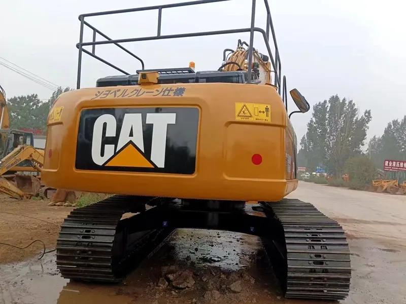 Caterpillar 323DL crawler excavator