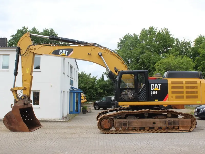 Caterpillar 349D Affordable used construction equipment