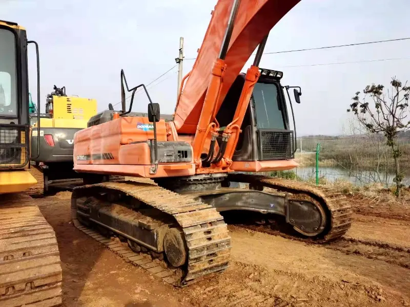 Doosan DX380 Used excavators for sale