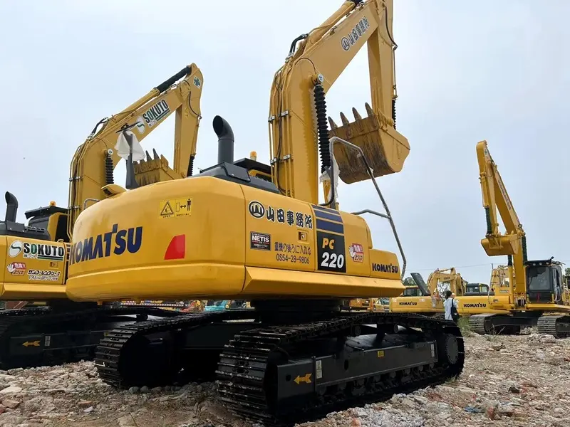 Komatsu PC220 Affordable used construction equipment