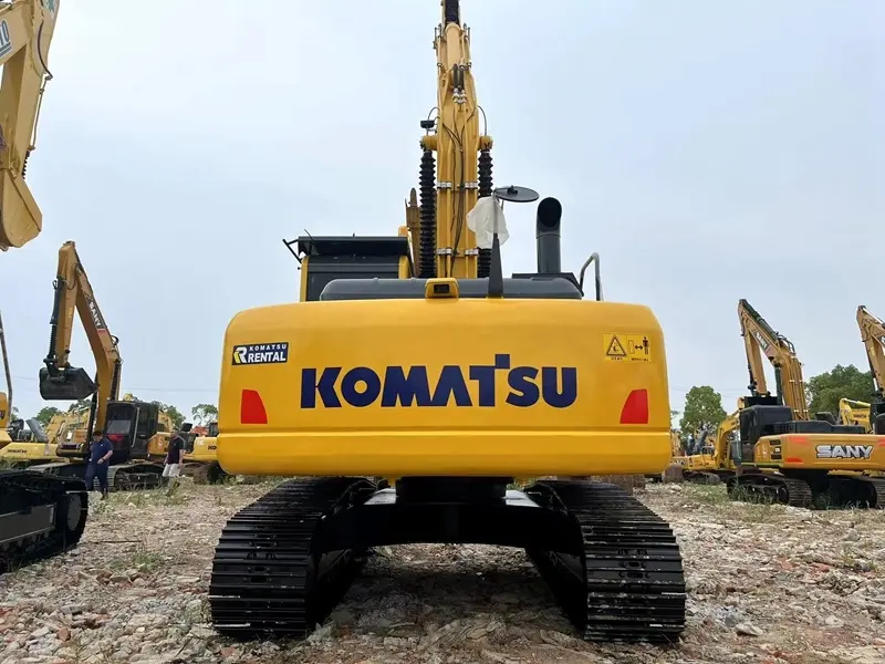 Komatsu PC220 Affordable used construction equipment