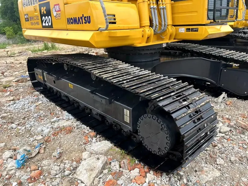 Komatsu PC220 Affordable used construction equipment