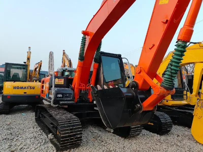 Used Hitachi 130 Excavator Crawler Excavator Overall appearance